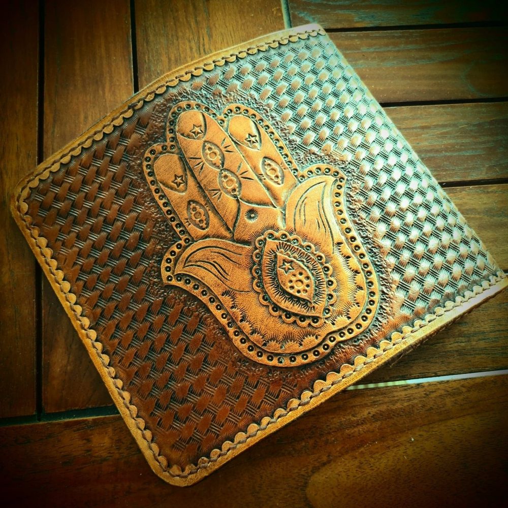 hand wallet 1