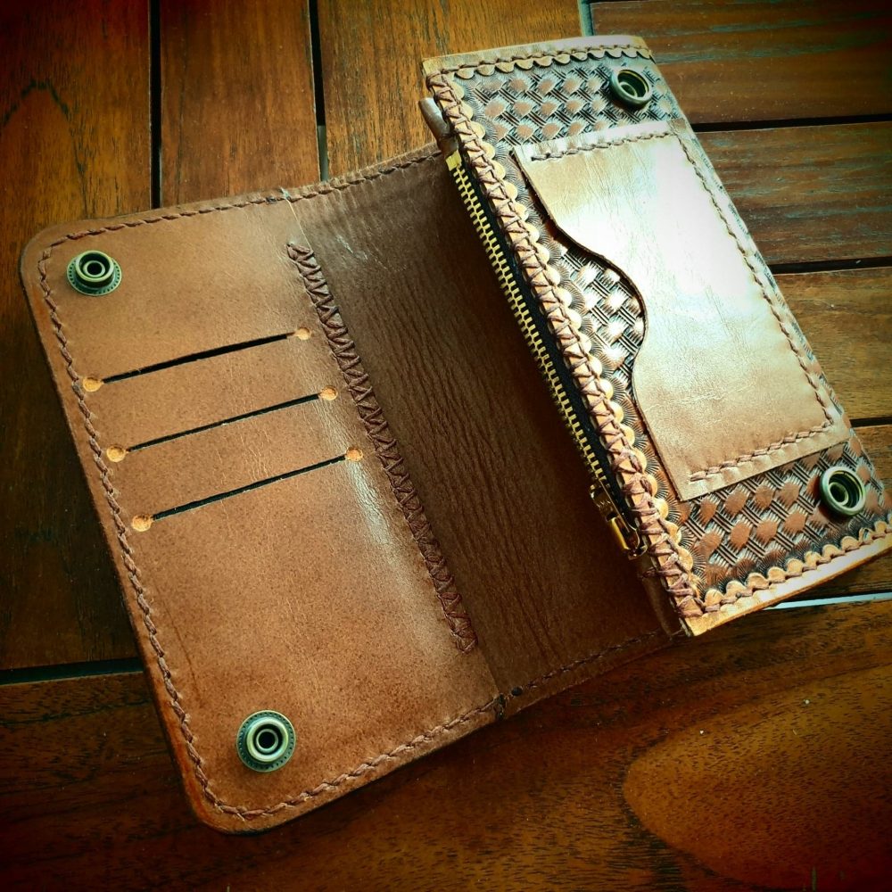 hand wallet 2